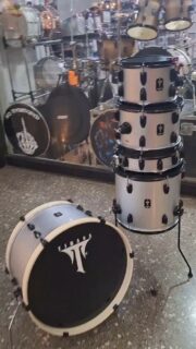 Hicimos shellpack hibrido 😱

#timbaleroschilenos #tiendarocktime #percusionistaschilenos #bateria #platillos #bateristaschilenos #bateristas #percuchile #cymbals #drummers #bateriaportatil #snaredrum #bateroschile