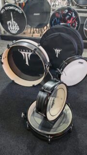 Hicimos una flat hermosa🤜💥🤛

 #timbaleroschilenos #tiendarocktime #percusionistaschilenos #bateria #platillos #bateristaschilenos #bateristas #percuchile #cymbals #drummers #bateriaportatil #snaredrum #bateroschile